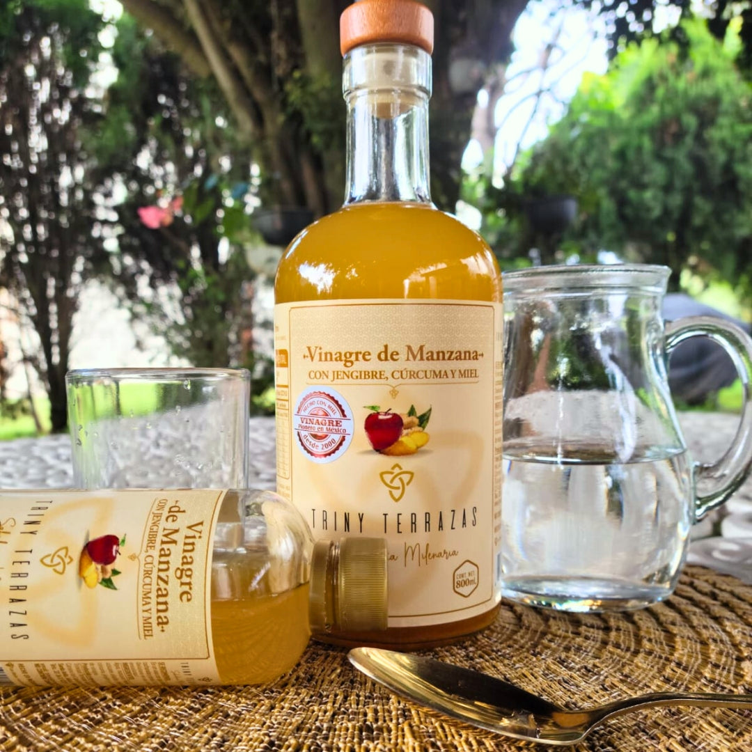 Vinagre Oro: Vinagre de Manzana con Jengibre, Cúrcuma y Miel / 800 ML / Paquete de 3 botellas total 2,400 ML